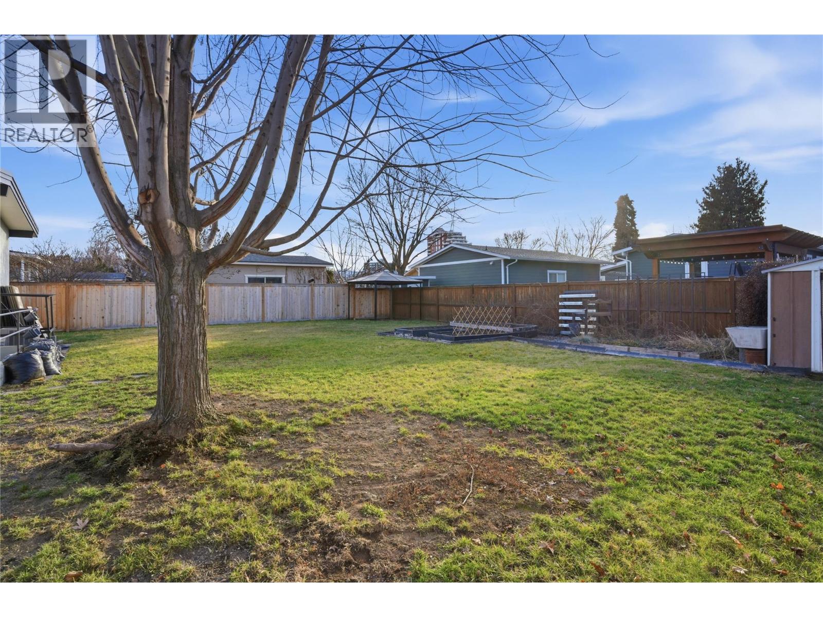 1497 Lombardy Square, Kelowna