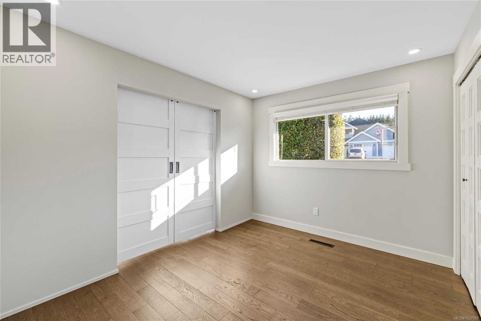 245 ELIZABETH AVE - 15