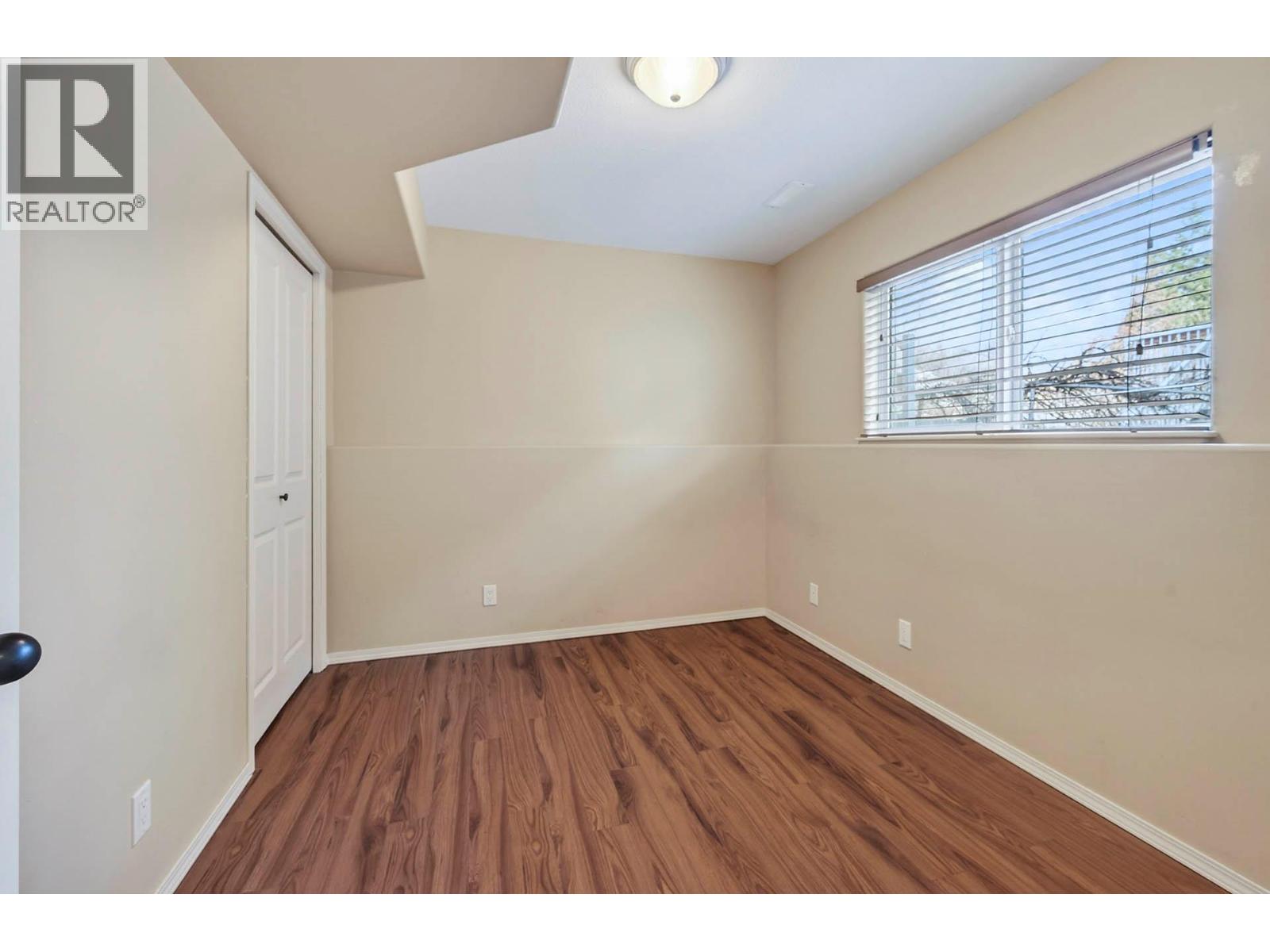 1206 RAVEN DRIVE - 19