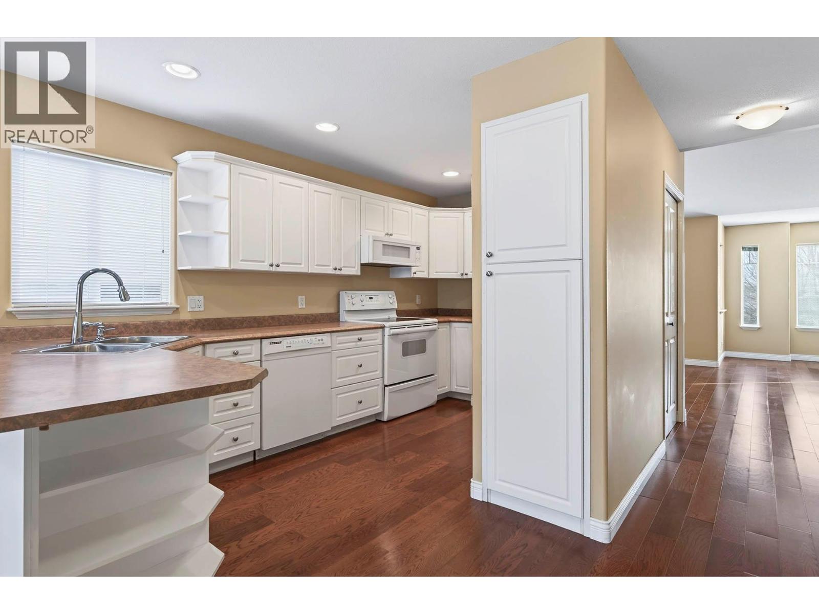 1206 RAVEN DRIVE - 45