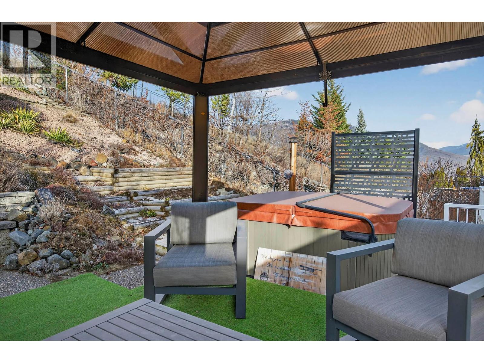 1206 RAVEN DRIVE - 31