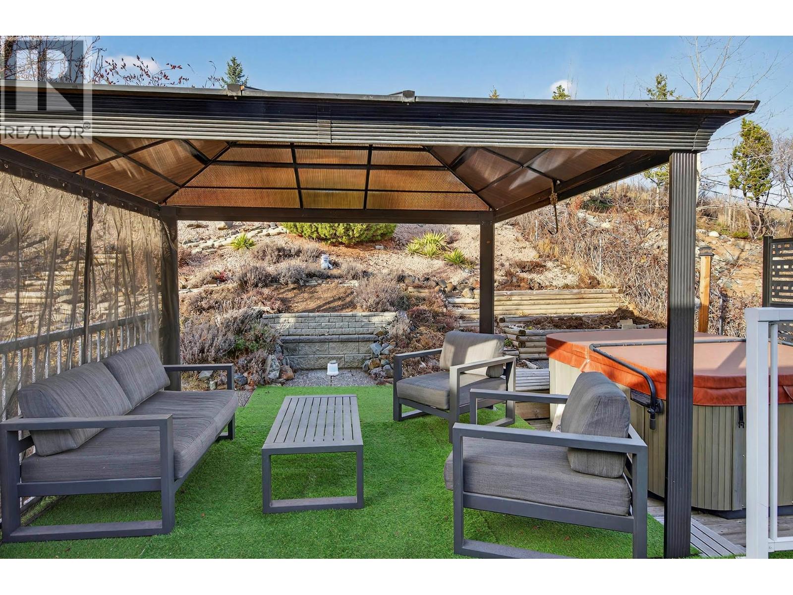 1206 RAVEN DRIVE - 32