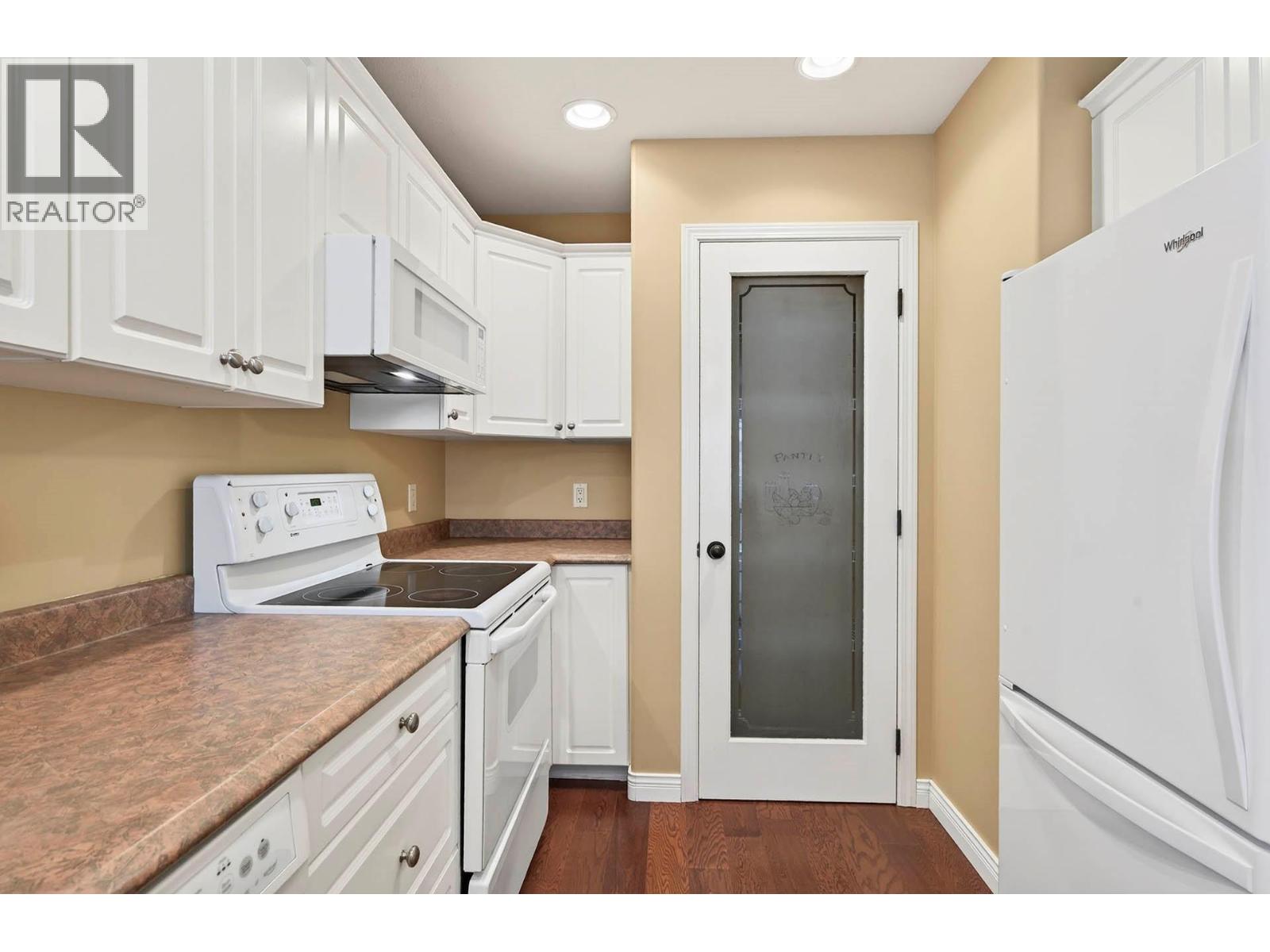 1206 RAVEN DRIVE - 43