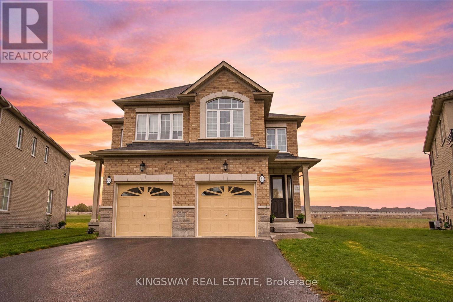 24 NARBONNE CRESCENT