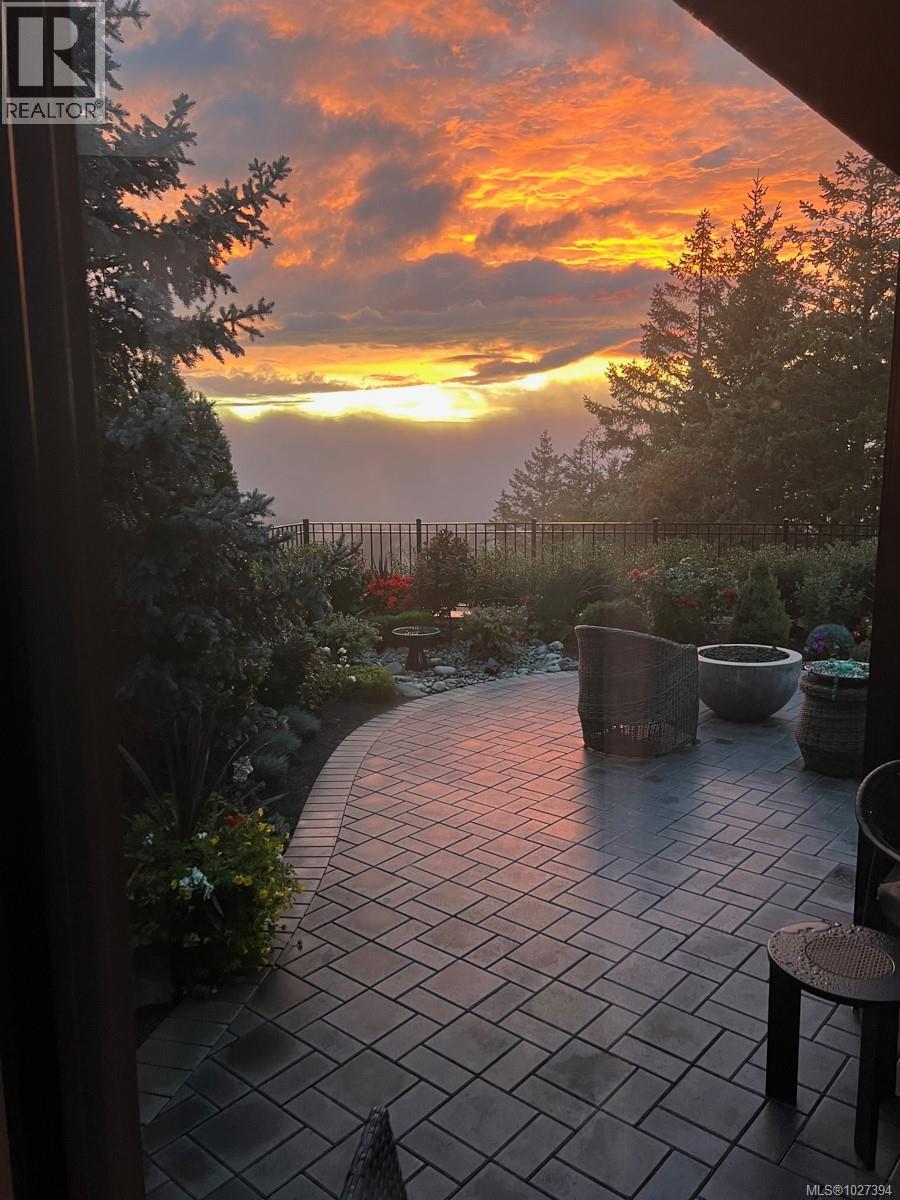  2061 Pinehurst Terrace, Langford