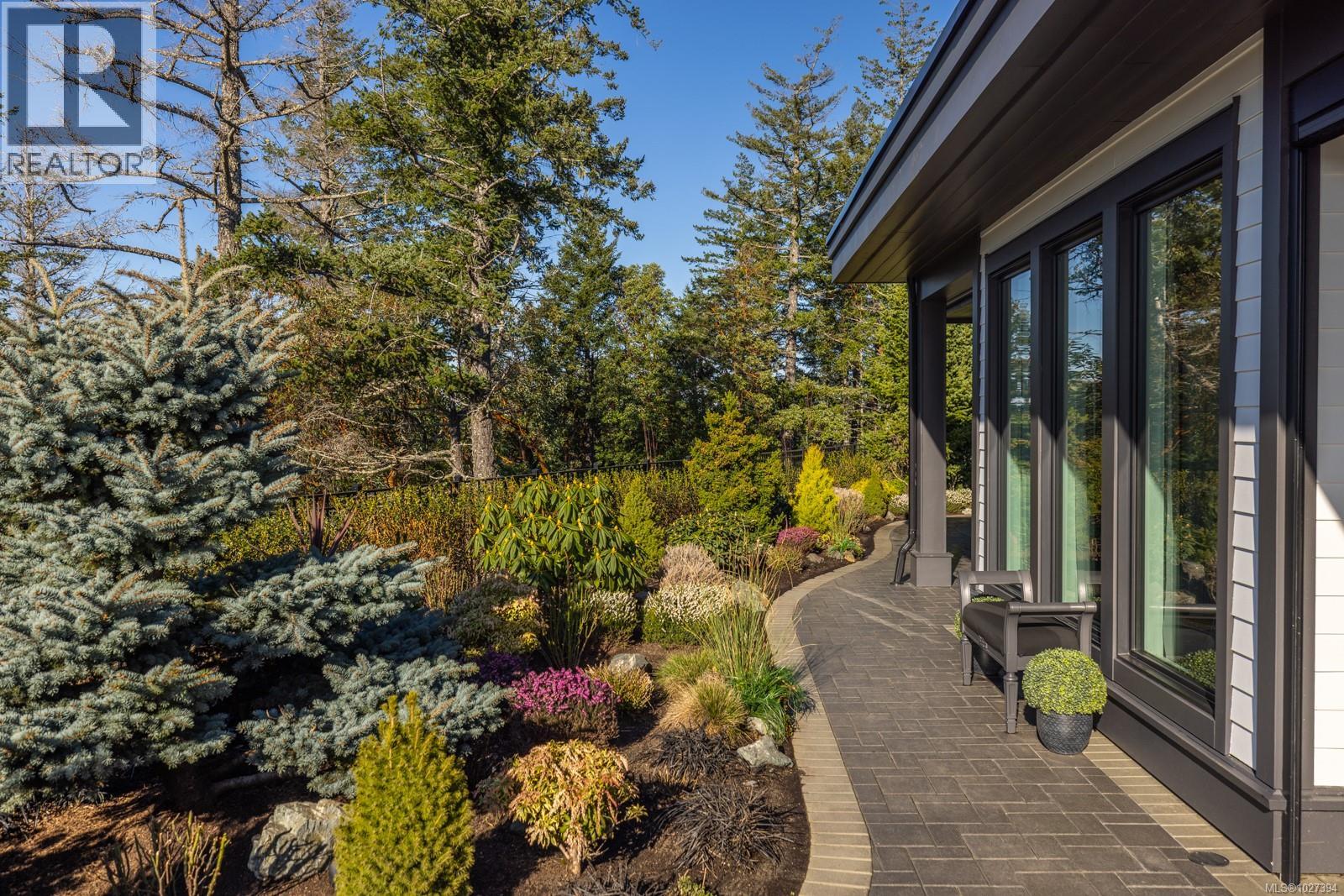  2061 Pinehurst Terrace, Langford