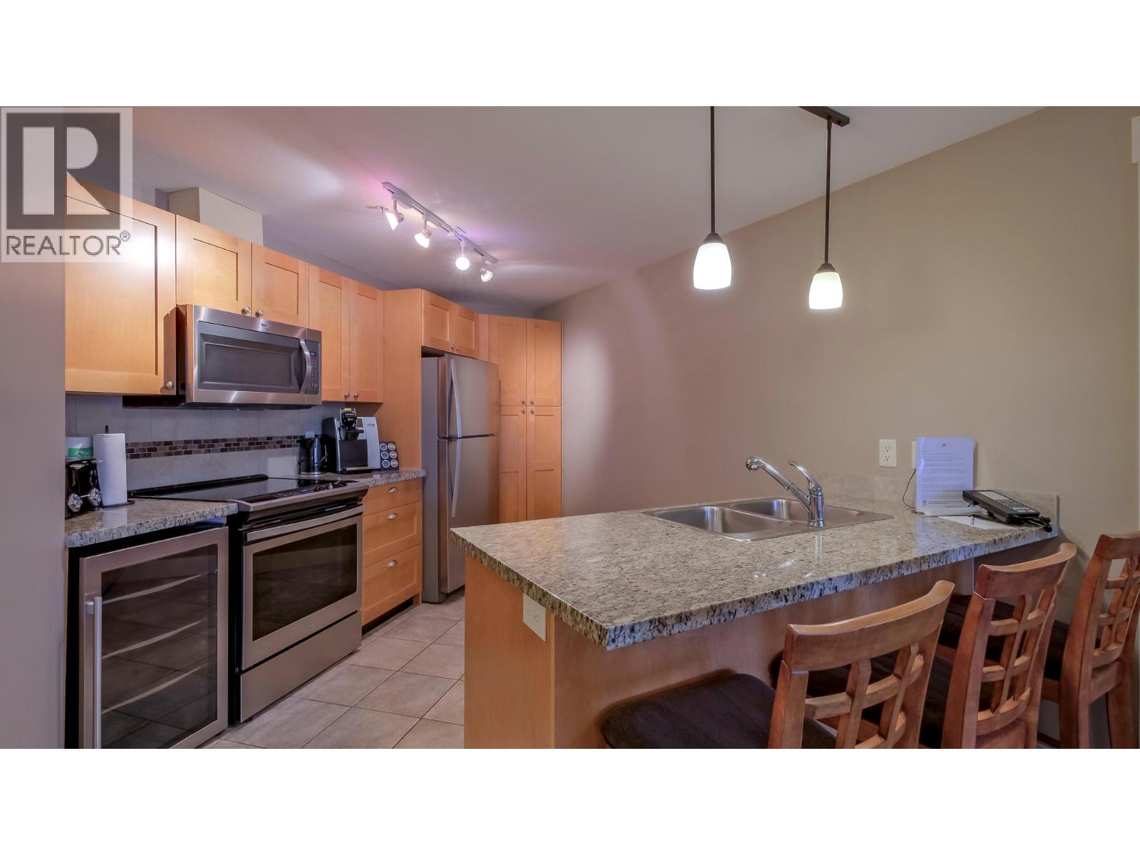 4205 Gellatly Road Unit# 304, West Kelowna