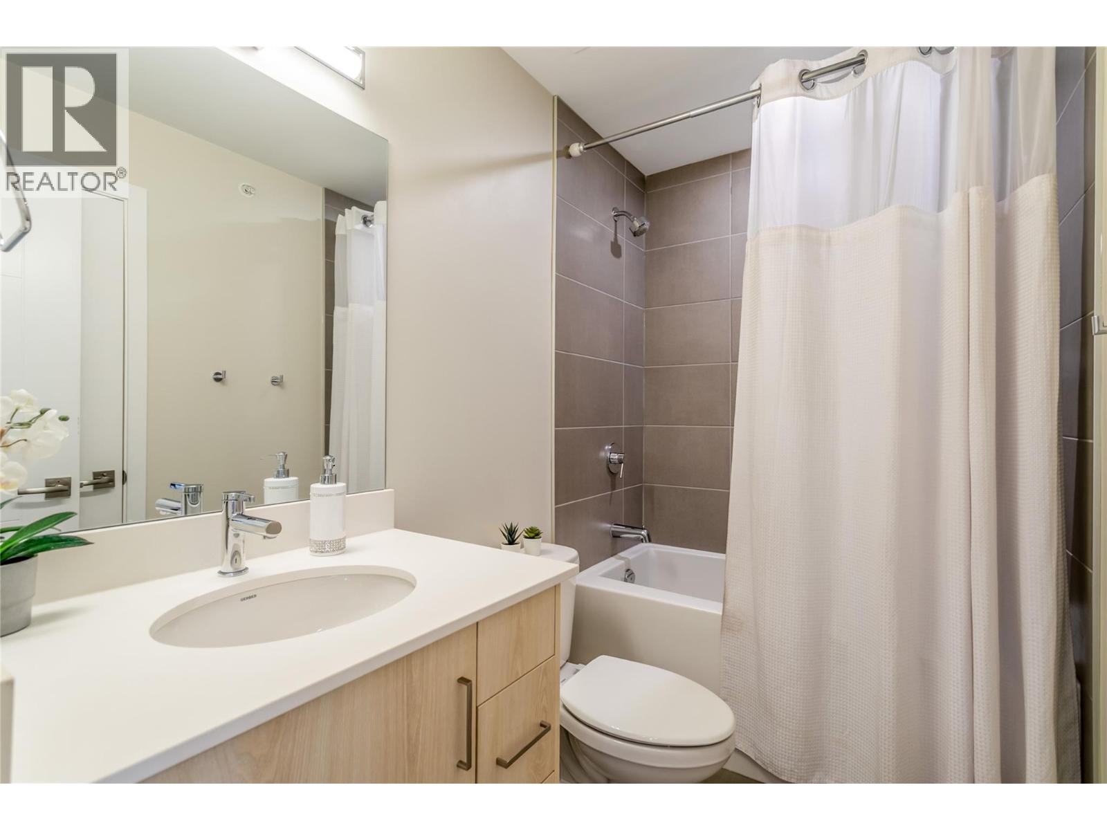 2301 Carrington Road Unit# 414, West Kelowna