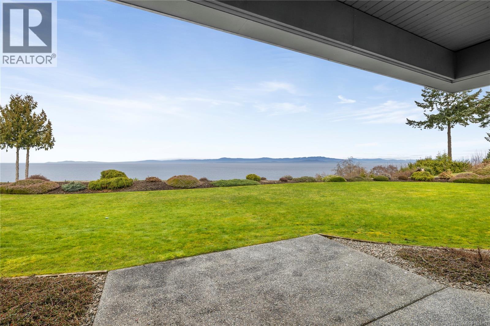 103 431 Crescent Rd W, Qualicum Beach