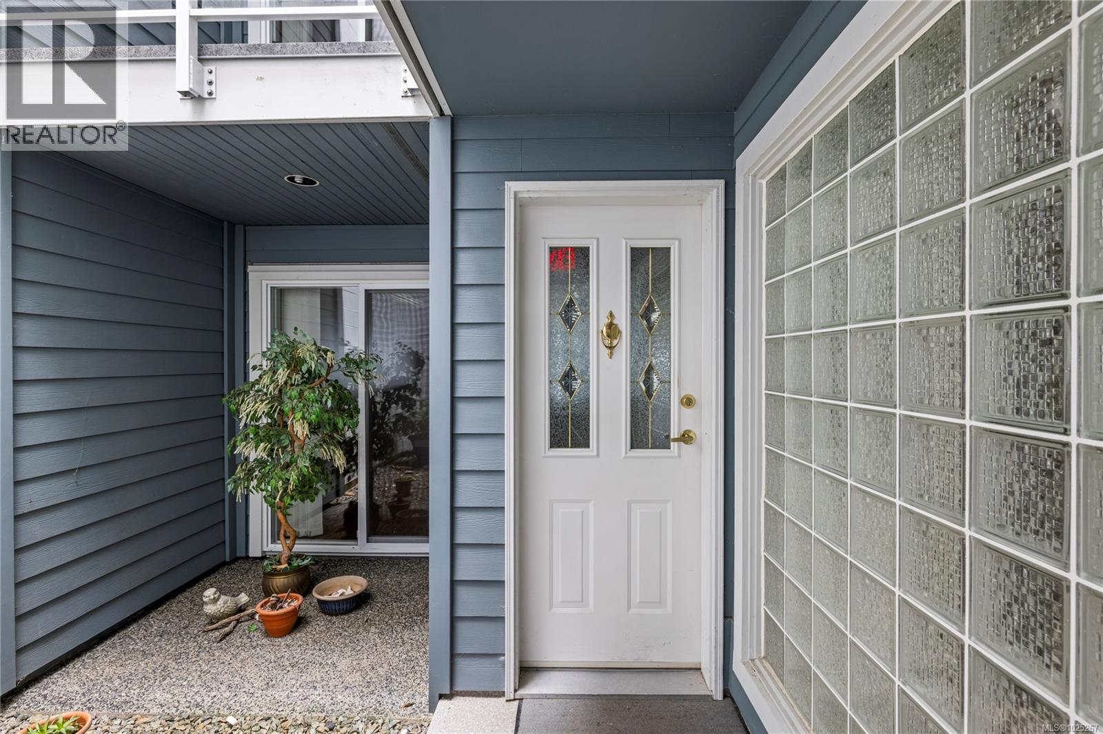 103 431 Crescent Rd W, Qualicum Beach