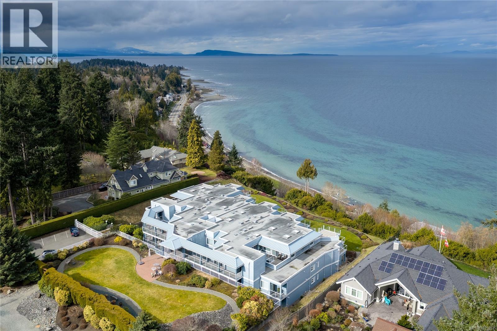 103 431 Crescent Rd W, Qualicum Beach