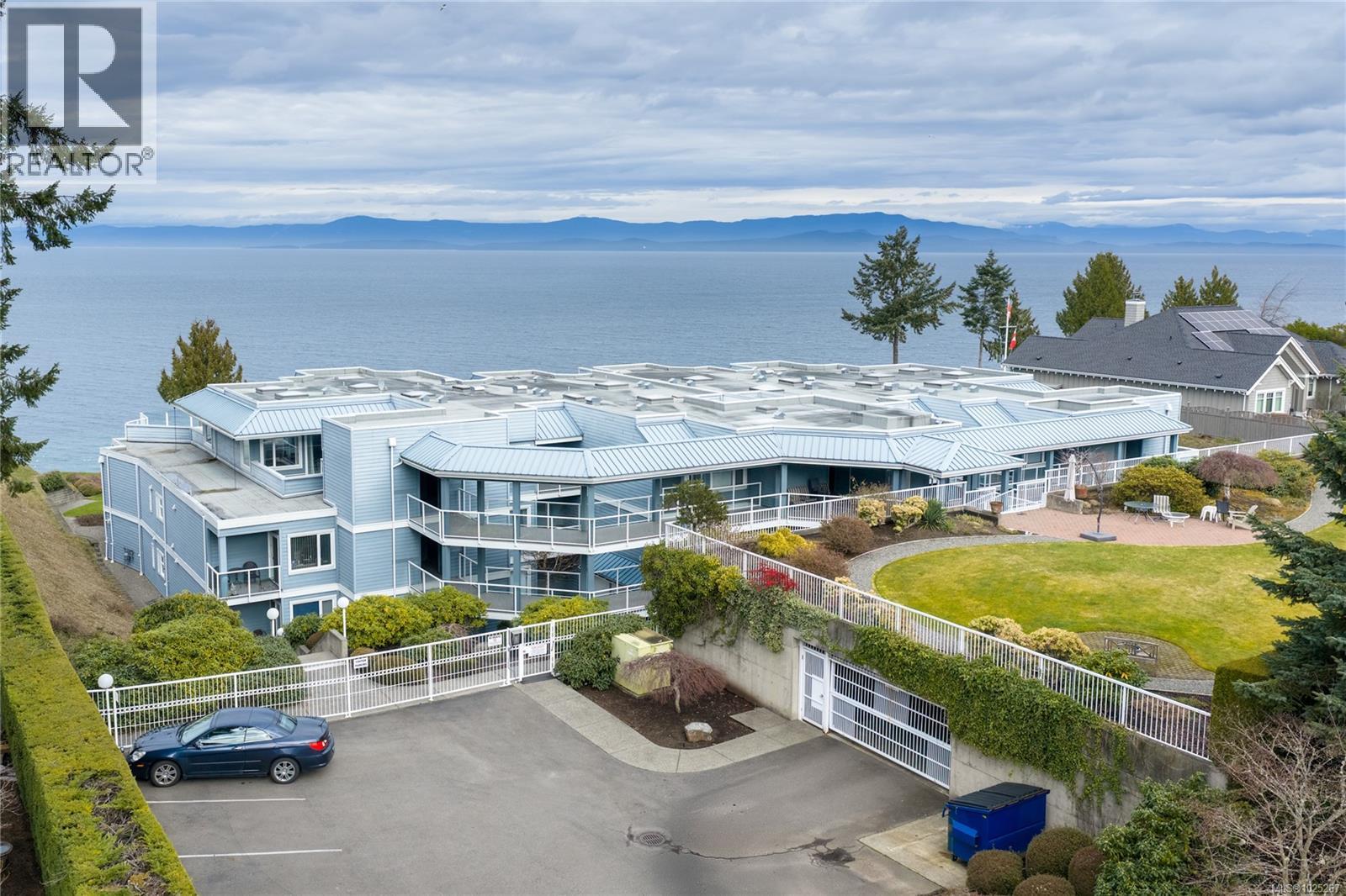 103 431 Crescent Rd W, Qualicum Beach
