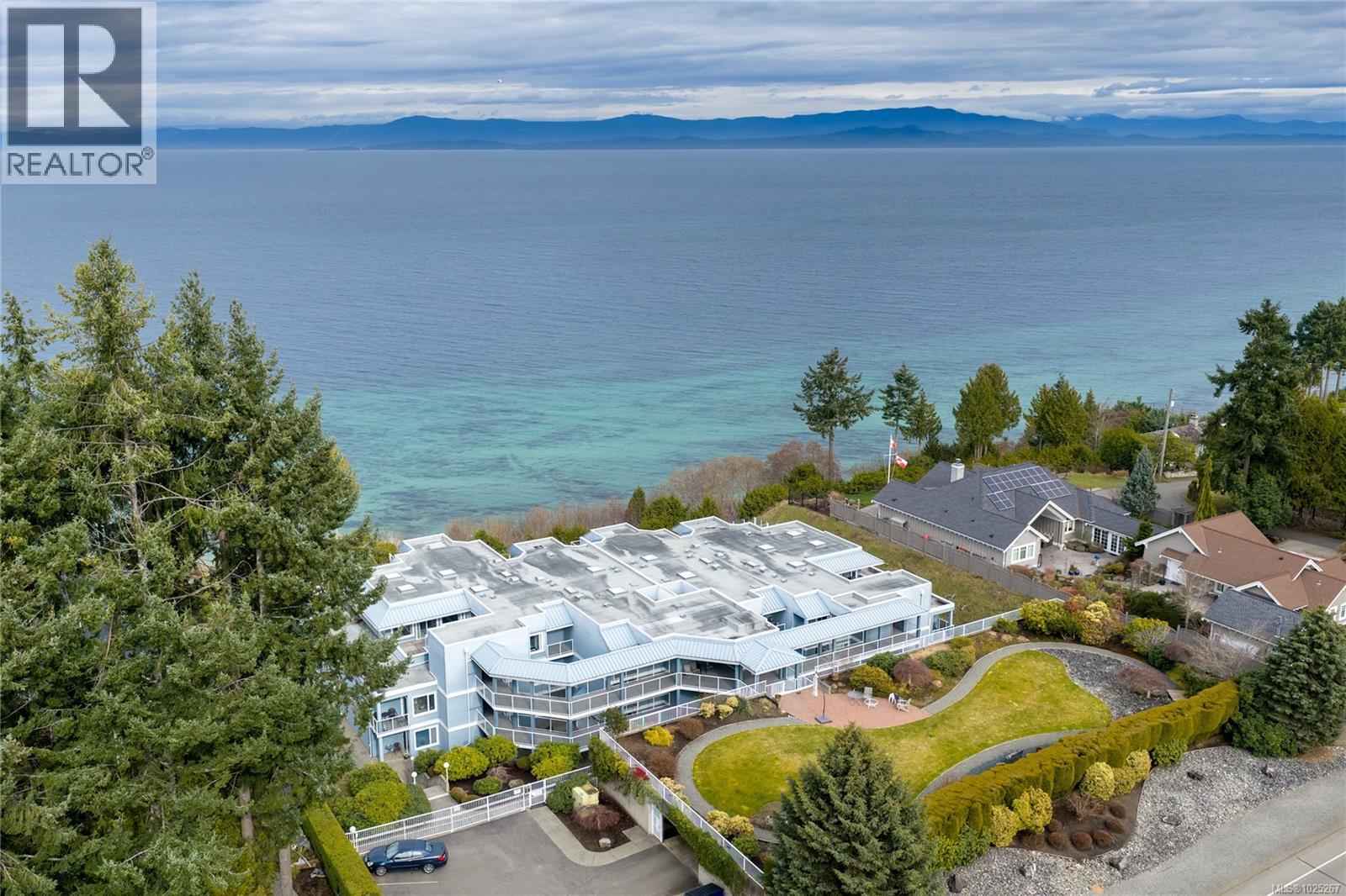 103 431 Crescent Rd W, Qualicum Beach