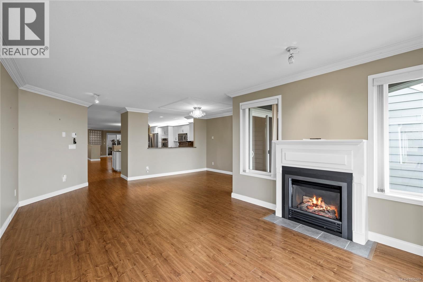 103 431 Crescent Rd W, Qualicum Beach