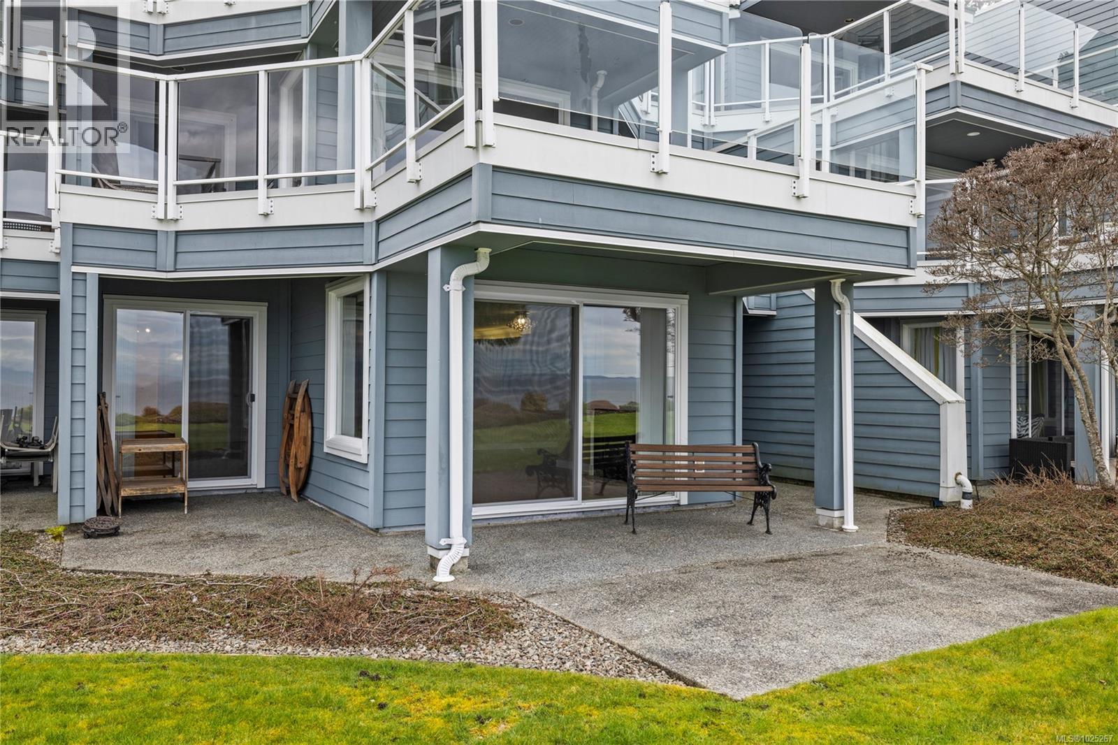103 431 Crescent Rd W, Qualicum Beach