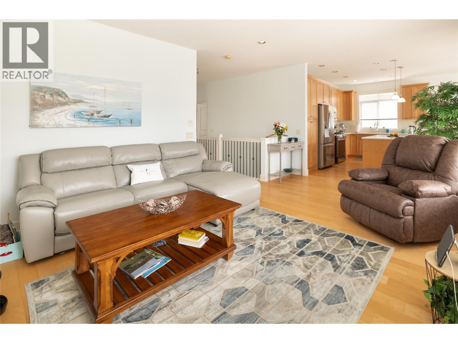  13008 GIBBONS Drive, Lake Country