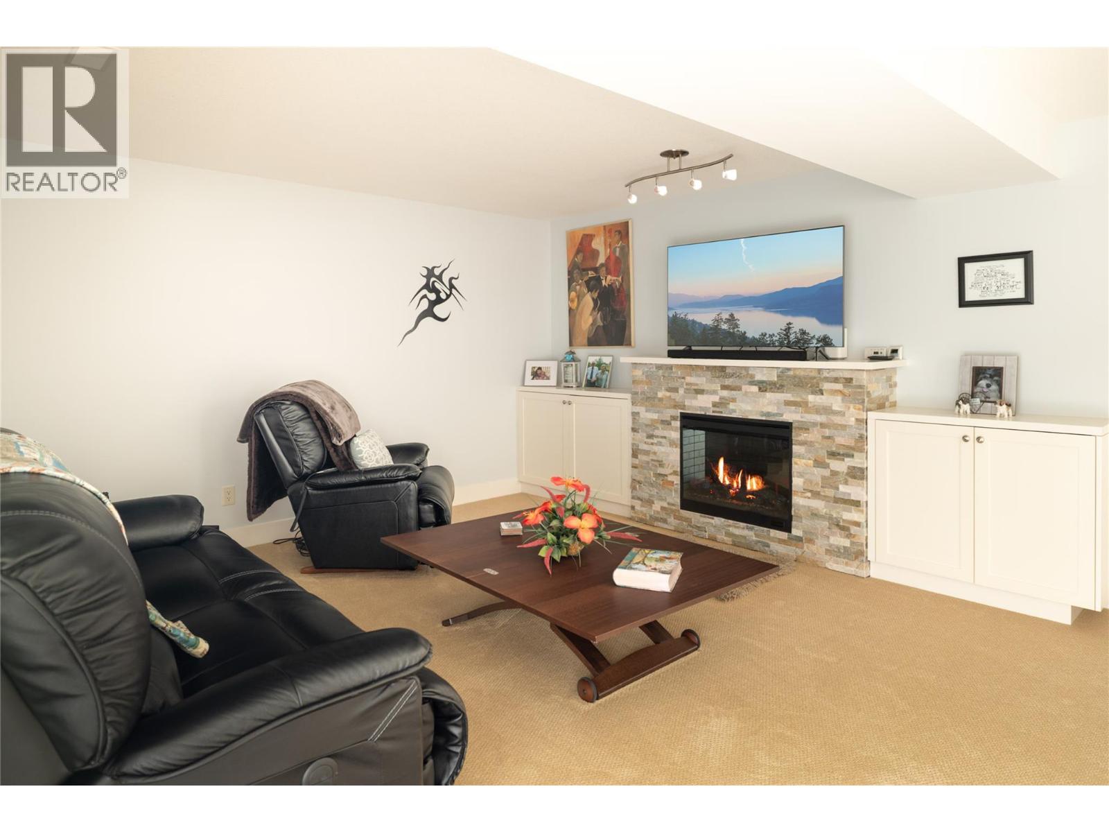  13008 GIBBONS Drive, Lake Country