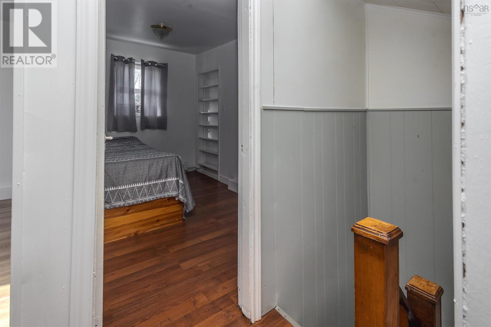 Property 16 of 41 of 192-194 Gatacre Street