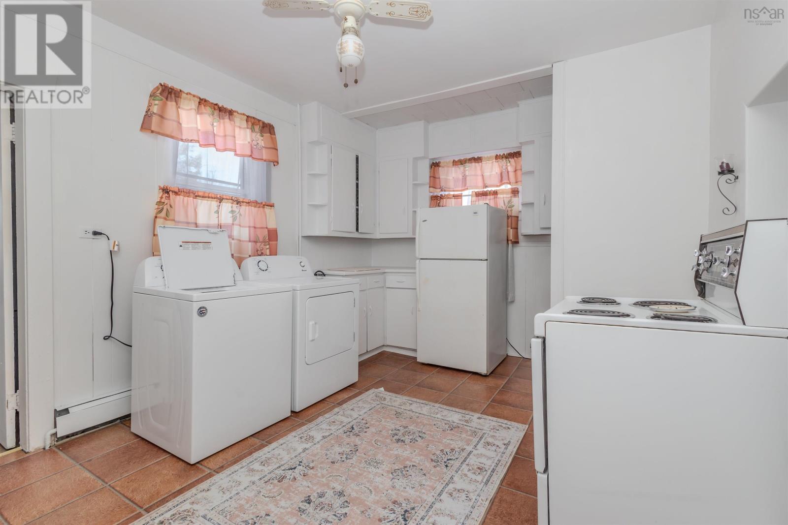 Property 26 of 41 of 192-194 Gatacre Street