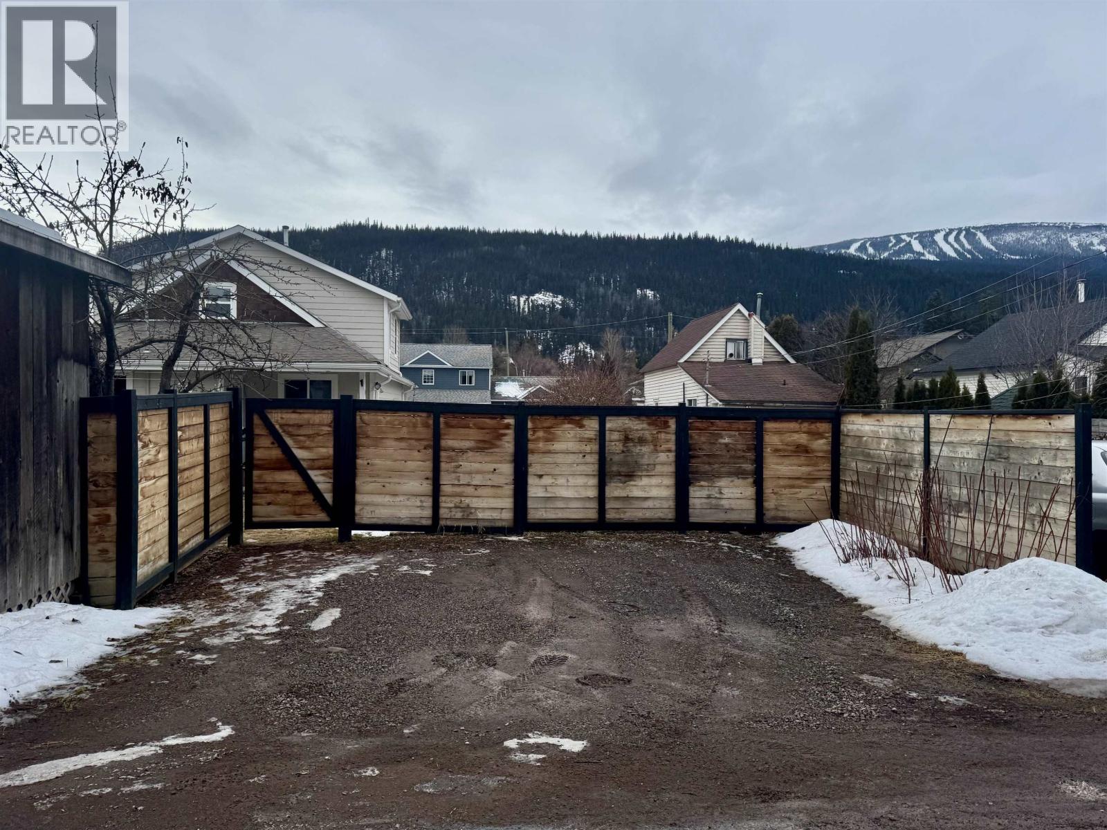 3936 1ST Avenue, Smithers