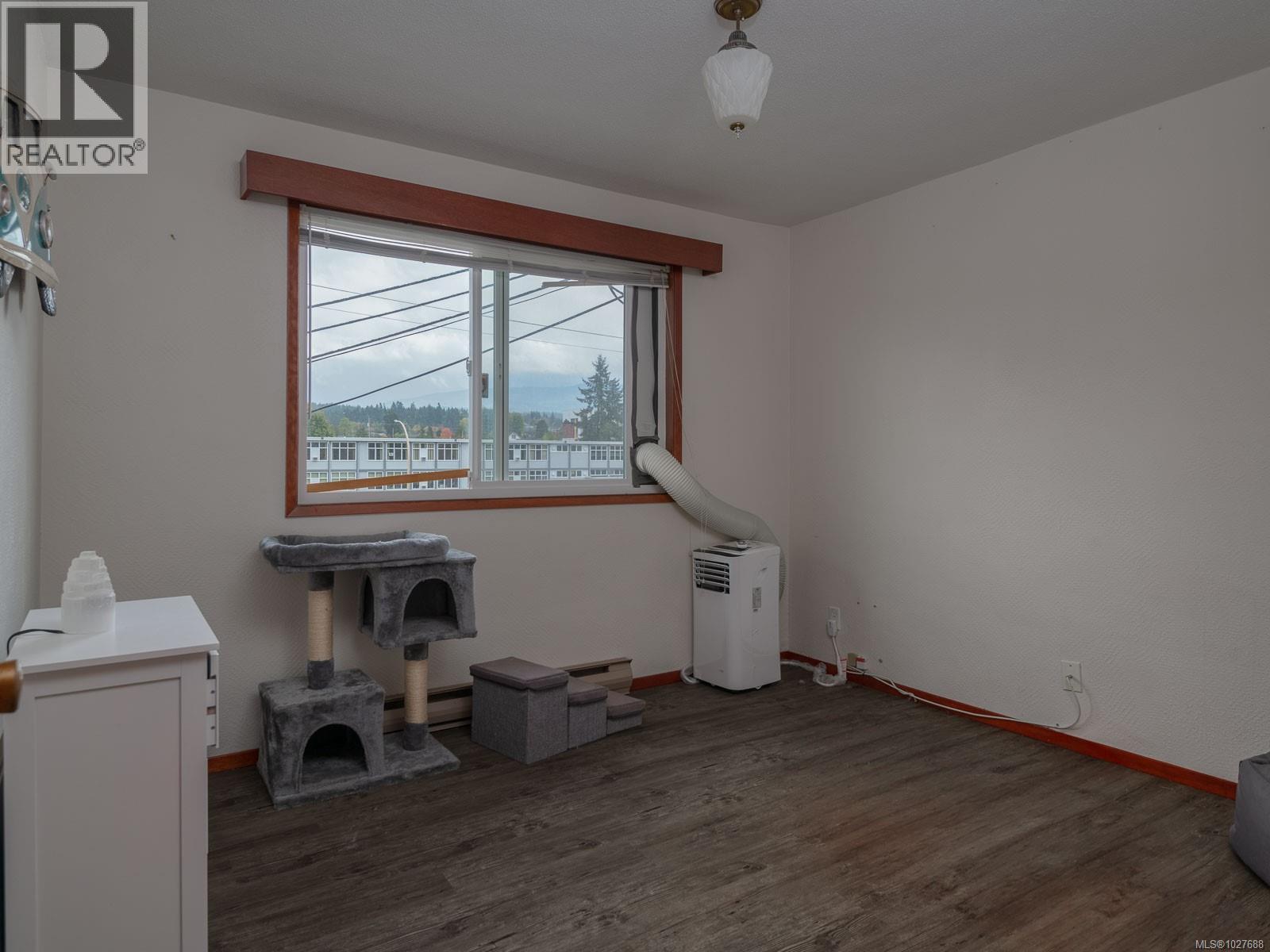 4028 7th Ave - 10
