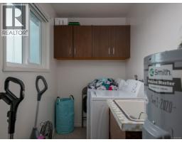 4028 7th Ave, Port Alberni, BC V9Y4P5 Photo 6