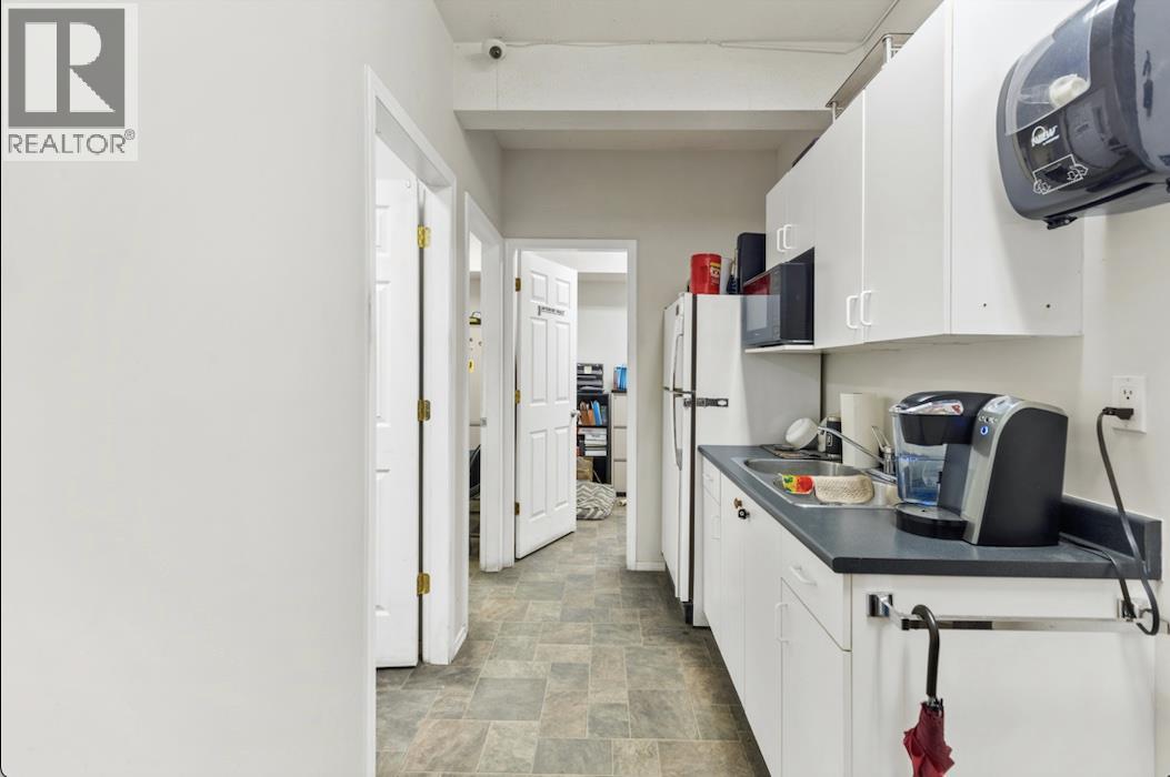 661 Athabasca Street W, Kamloops