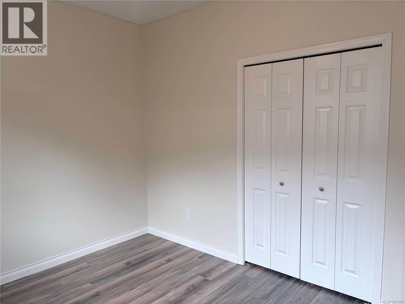 401 Cambie Rd - 17