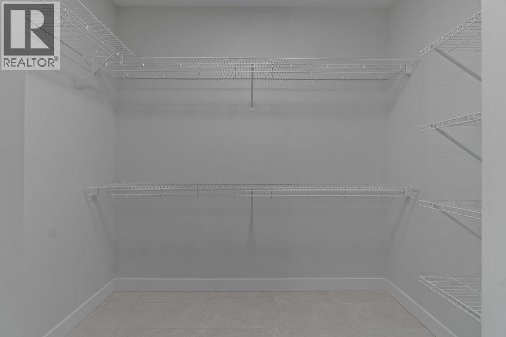 17 1840 10 Street Southwest, Salmon Arm