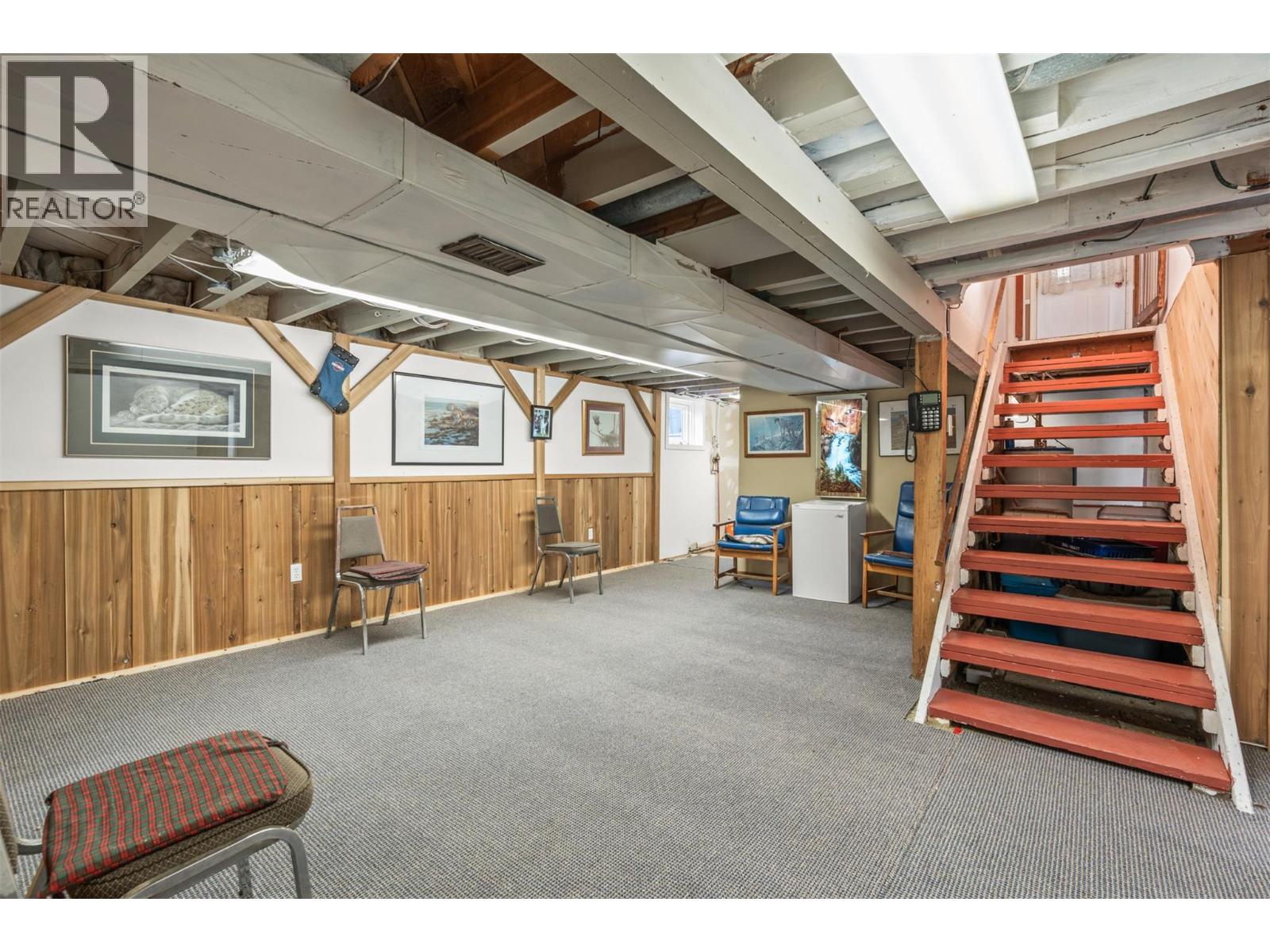 5714 Ponderosa Road, Falkland