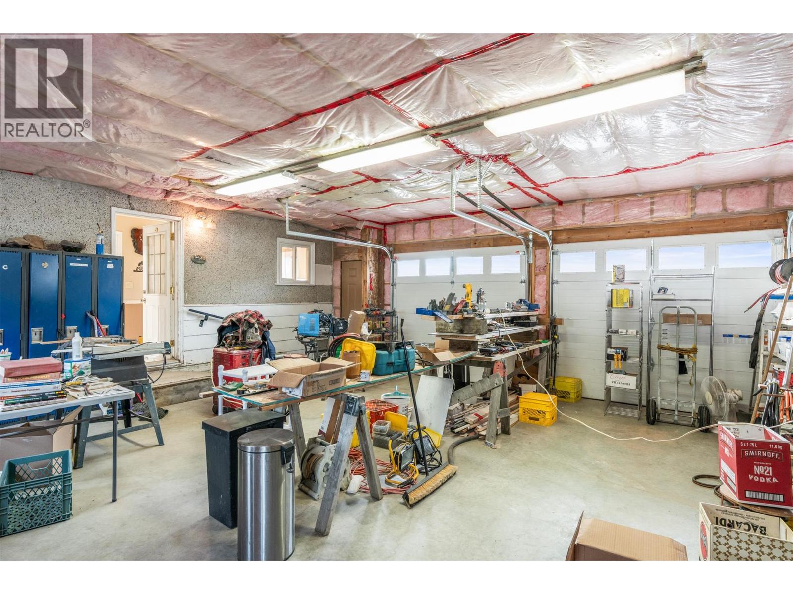 5714 Ponderosa Road, Falkland