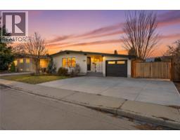  1497 Lombardy Square, Kelowna