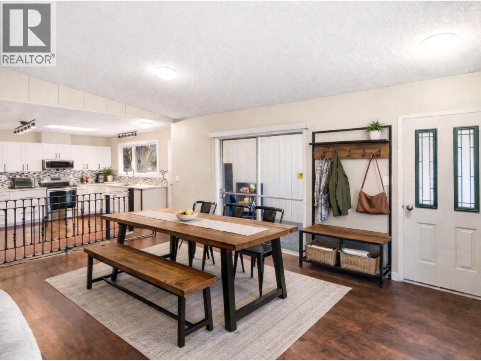 1497 Lombardy Square, Kelowna