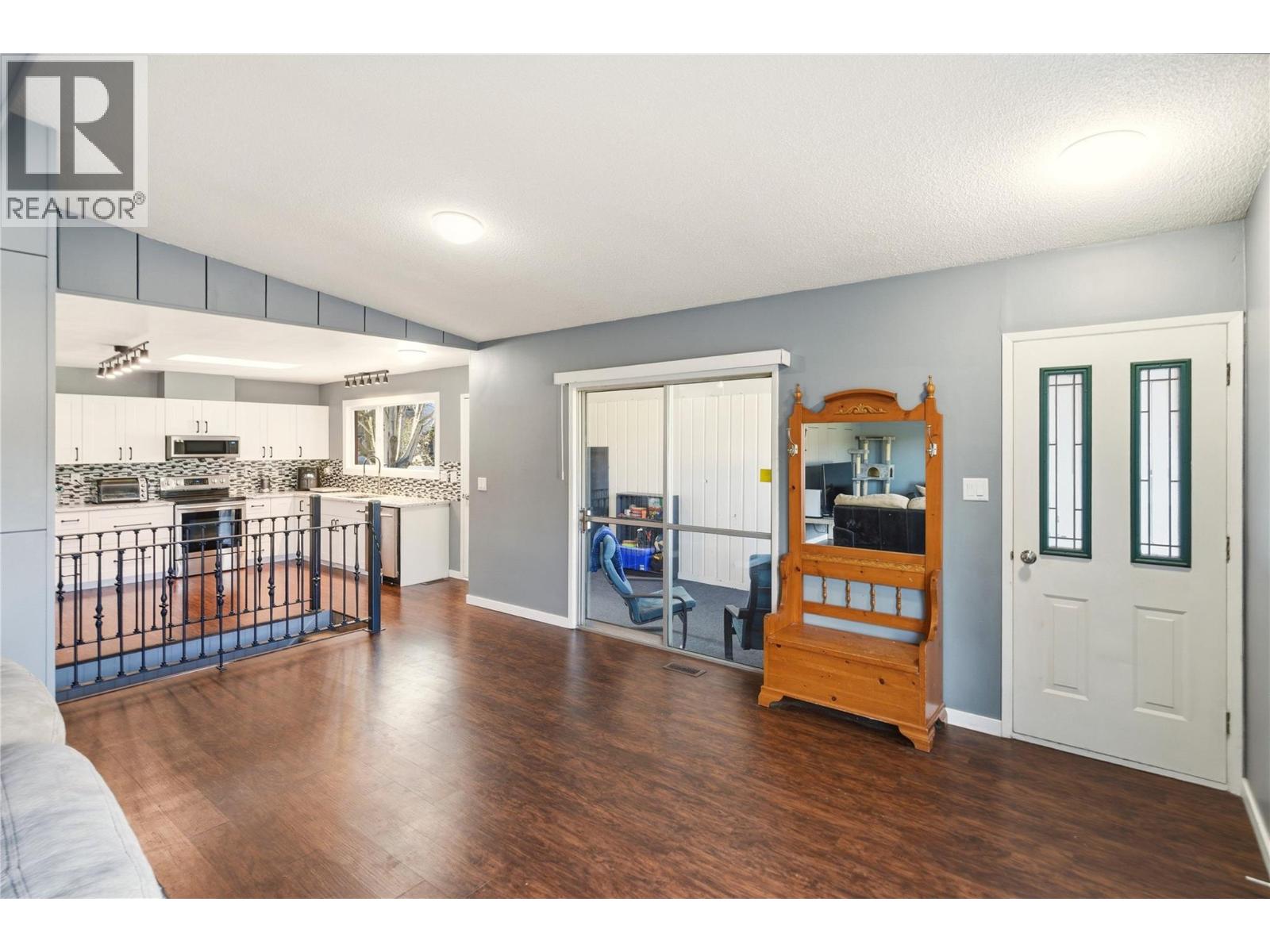 1497 Lombardy Square, Kelowna