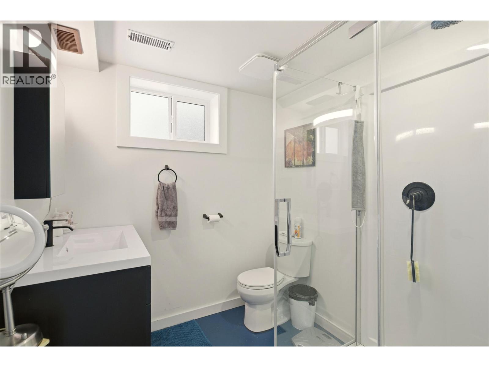 1497 Lombardy Square, Kelowna