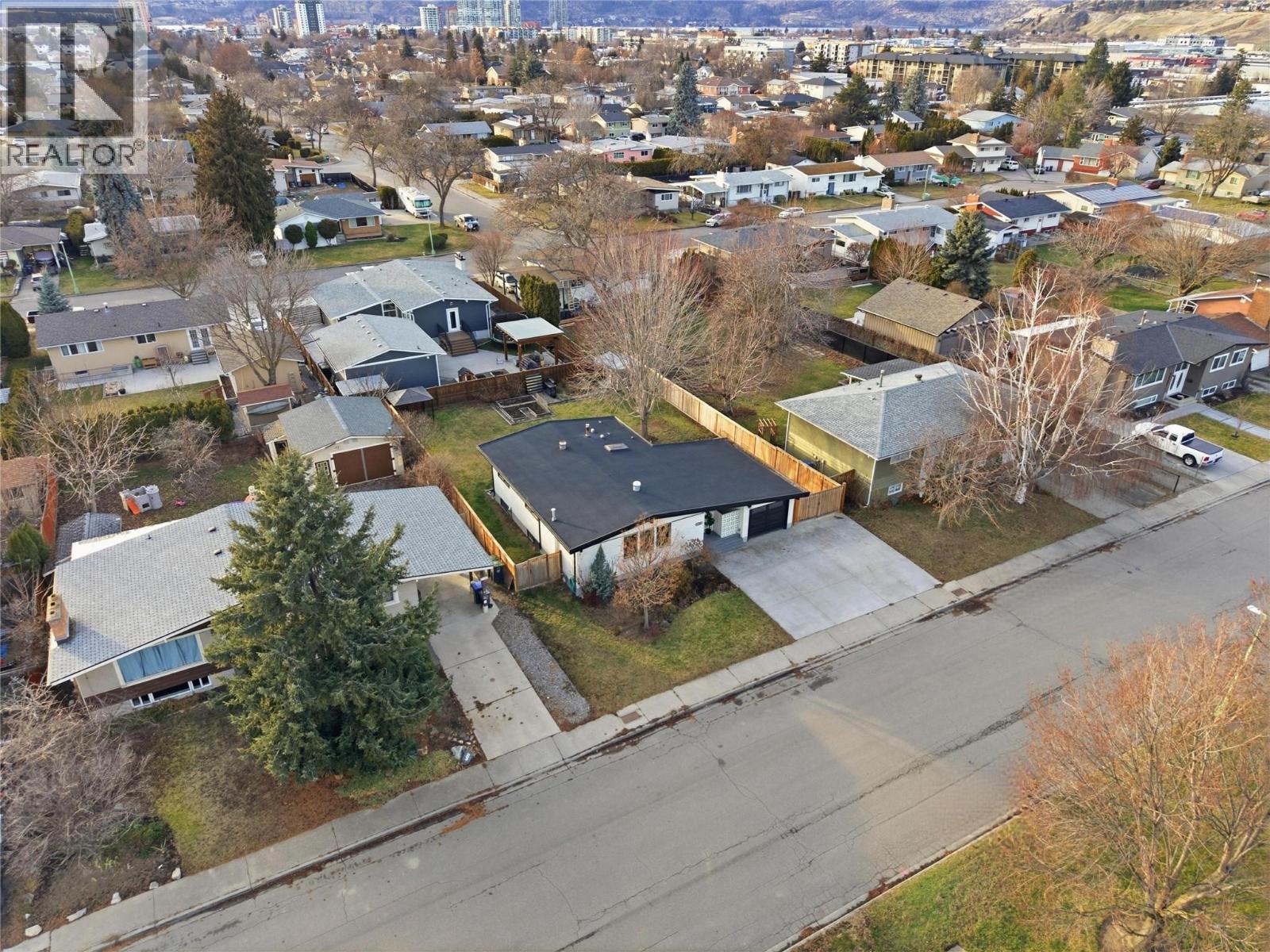 1497 Lombardy Square, Kelowna