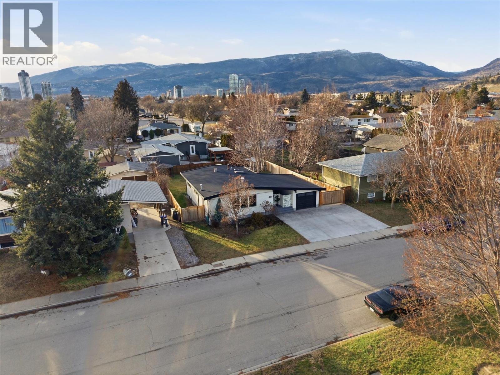 1497 Lombardy Square, Kelowna