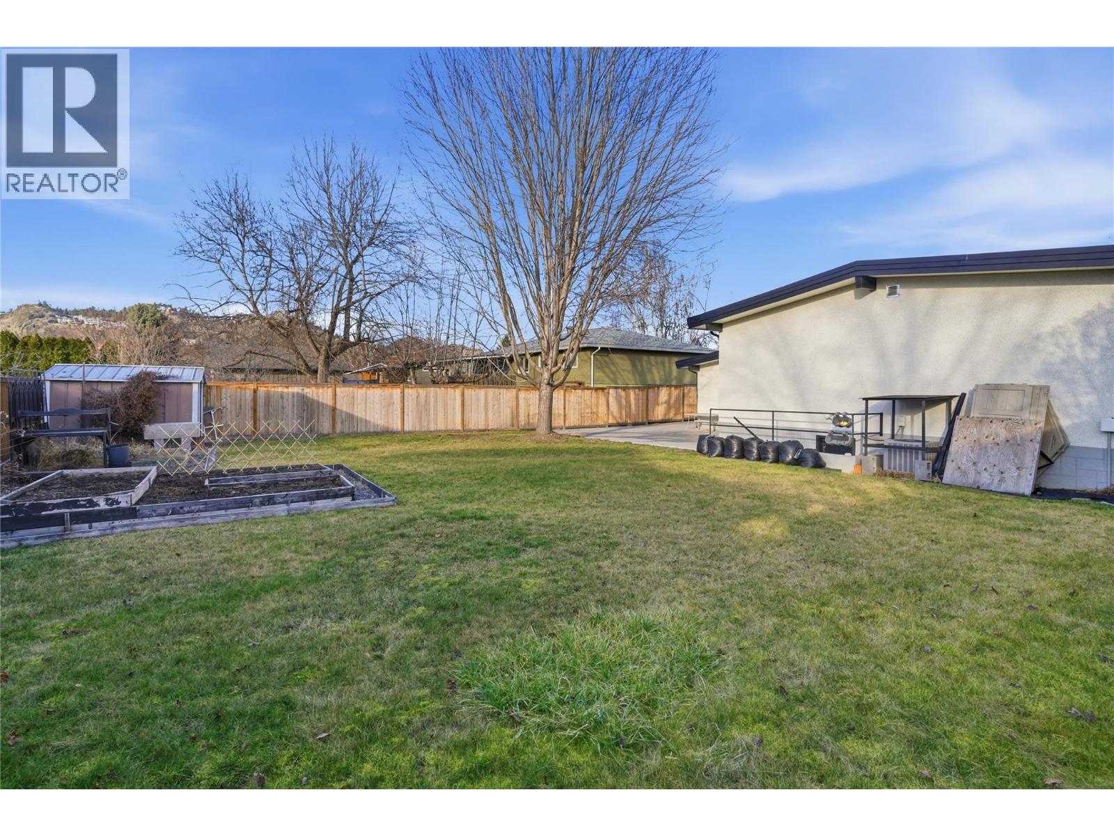 1497 Lombardy Square, Kelowna