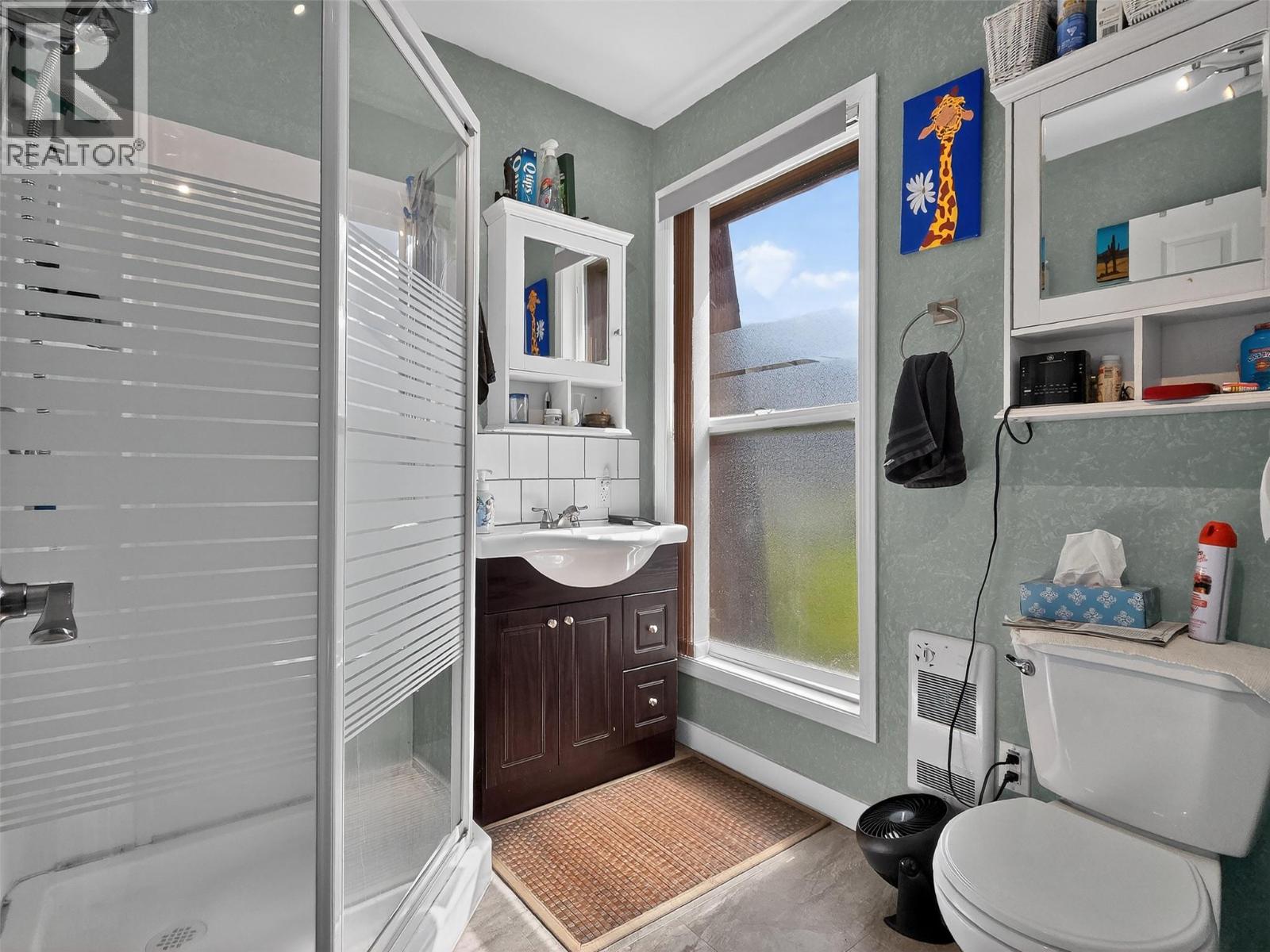 201 CORNWALL Place, Ashcroft