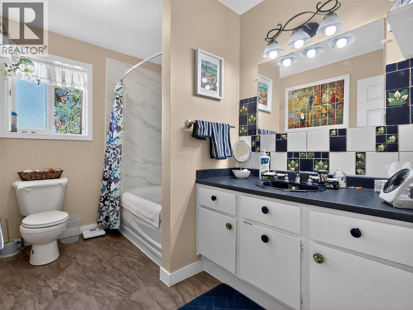 201 CORNWALL Place, Ashcroft