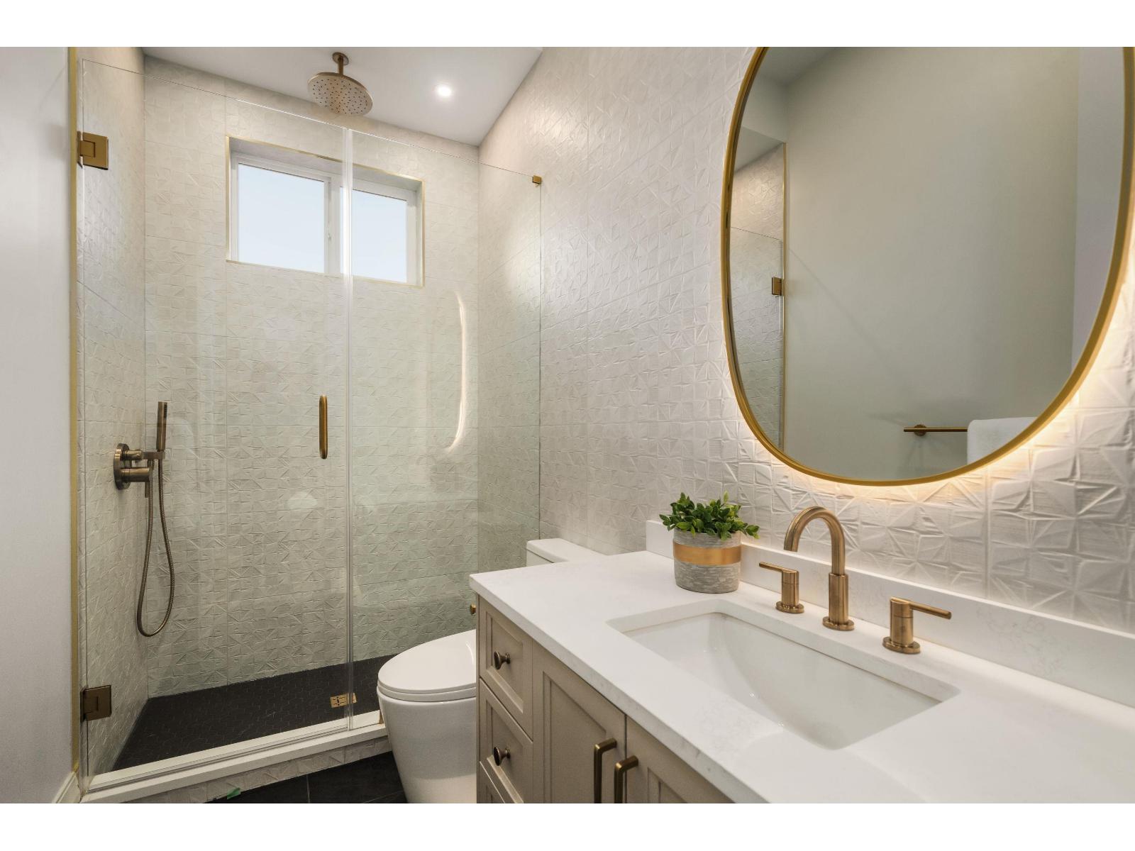 102 18171 59 AVENUE, Surrey