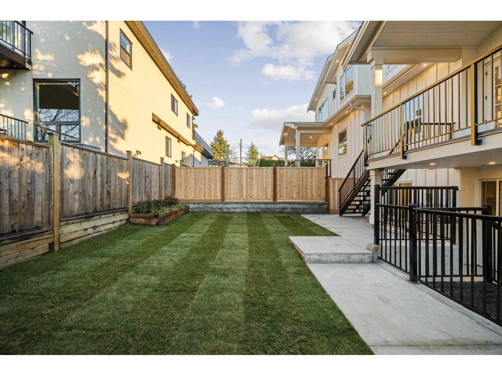 102 18171 59 AVENUE, Surrey