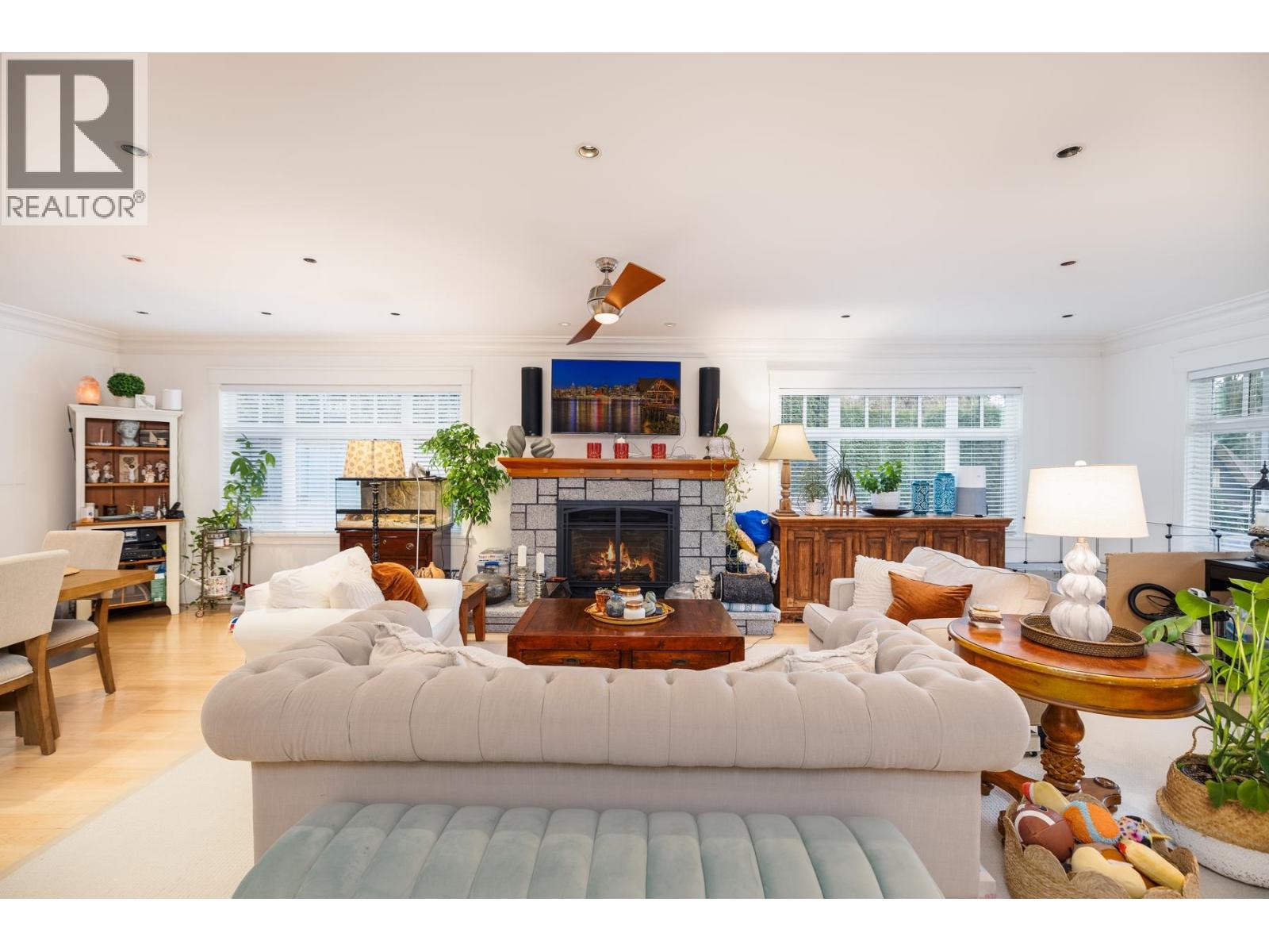 1232 HARRIS AVENUE, North Vancouver