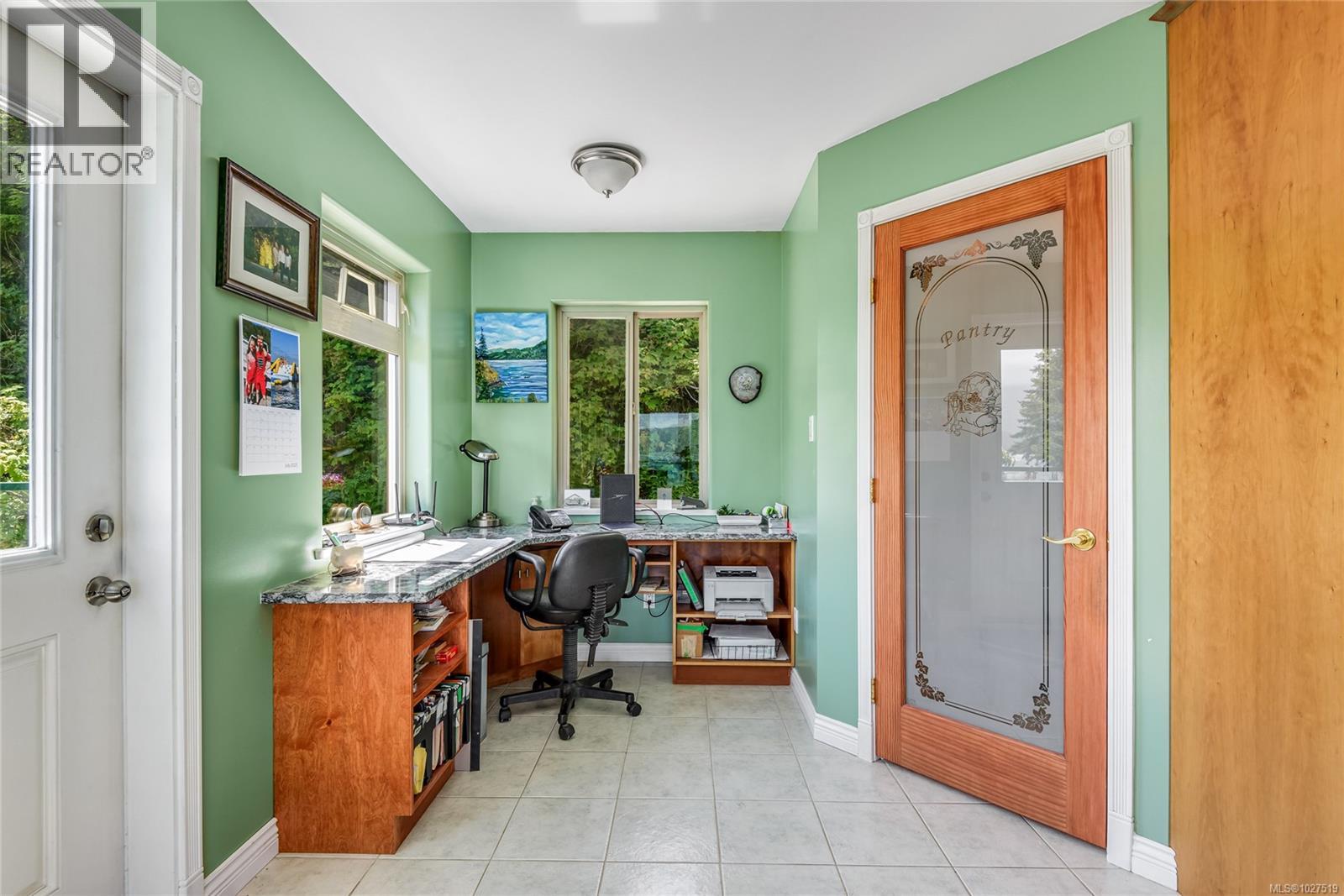 23 Sayward Rd - 19