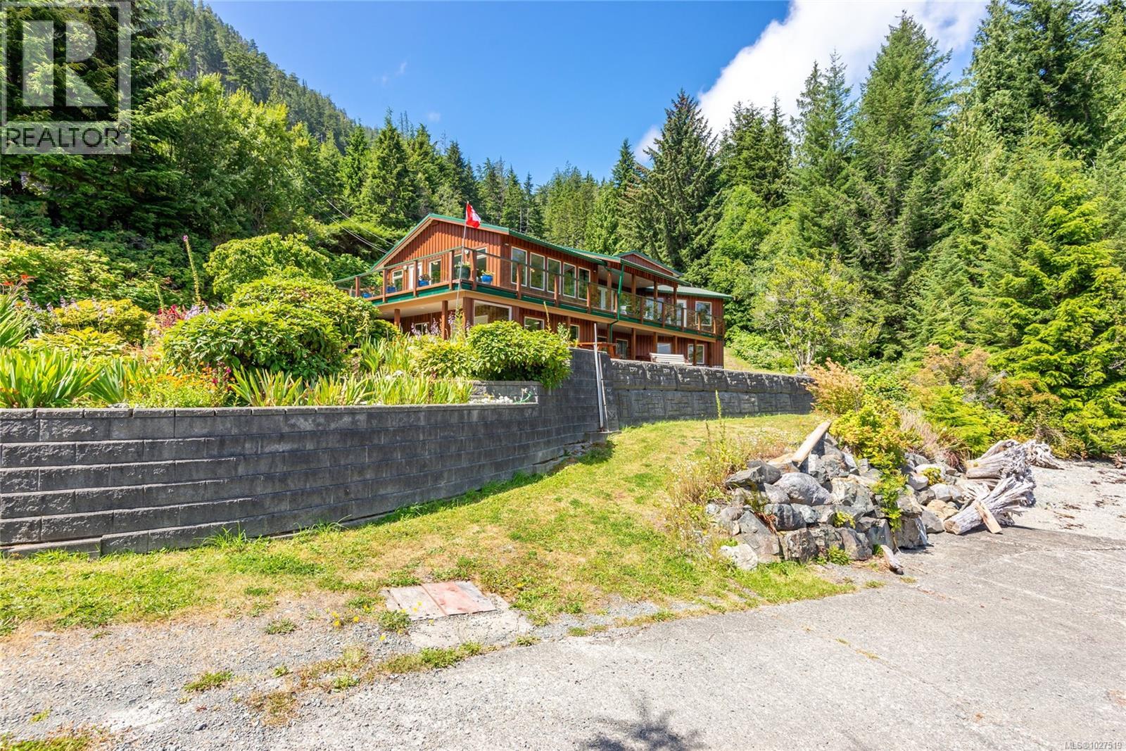 23 Sayward Rd - 2
