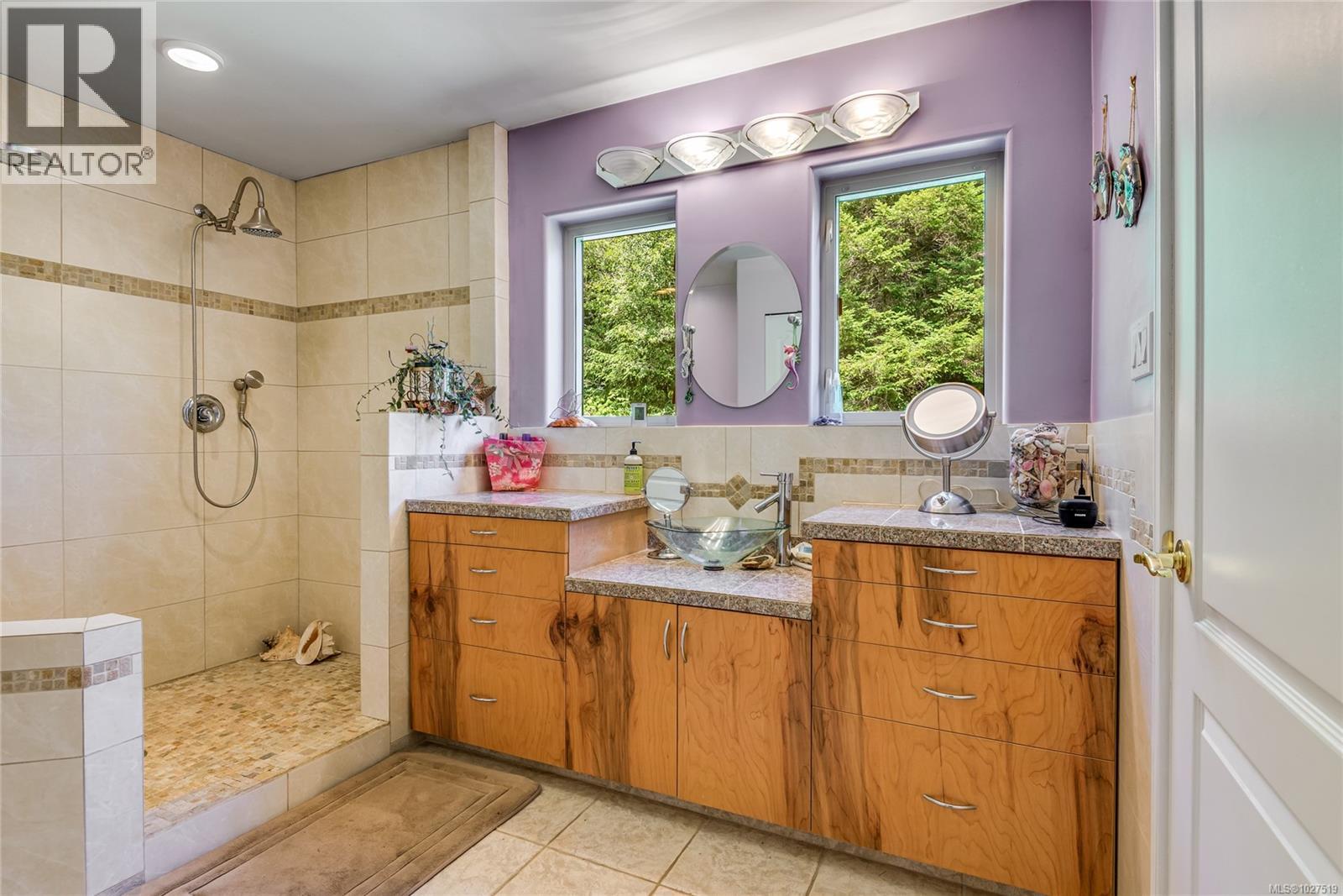 23 Sayward Rd - 29