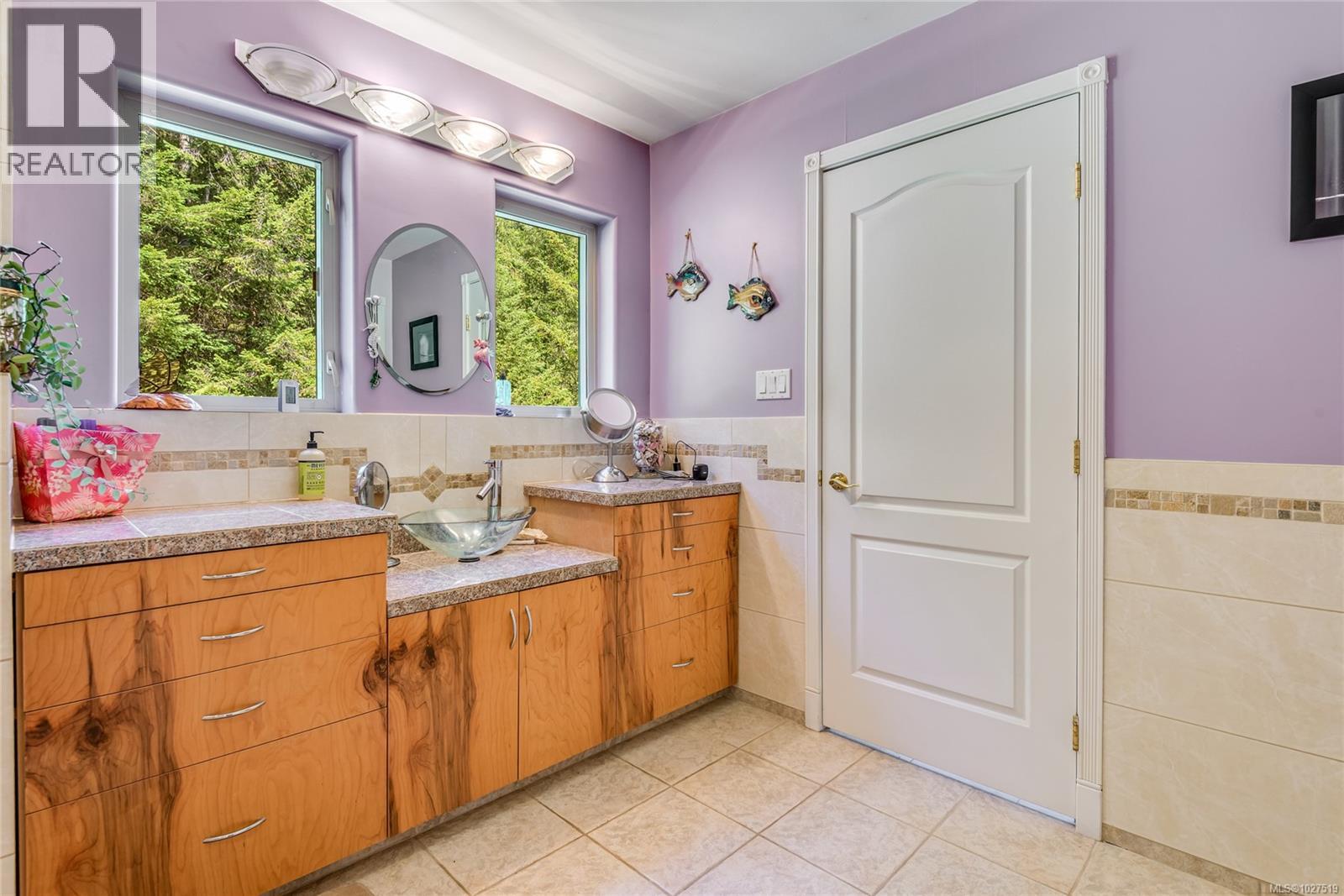 23 Sayward Rd - 30