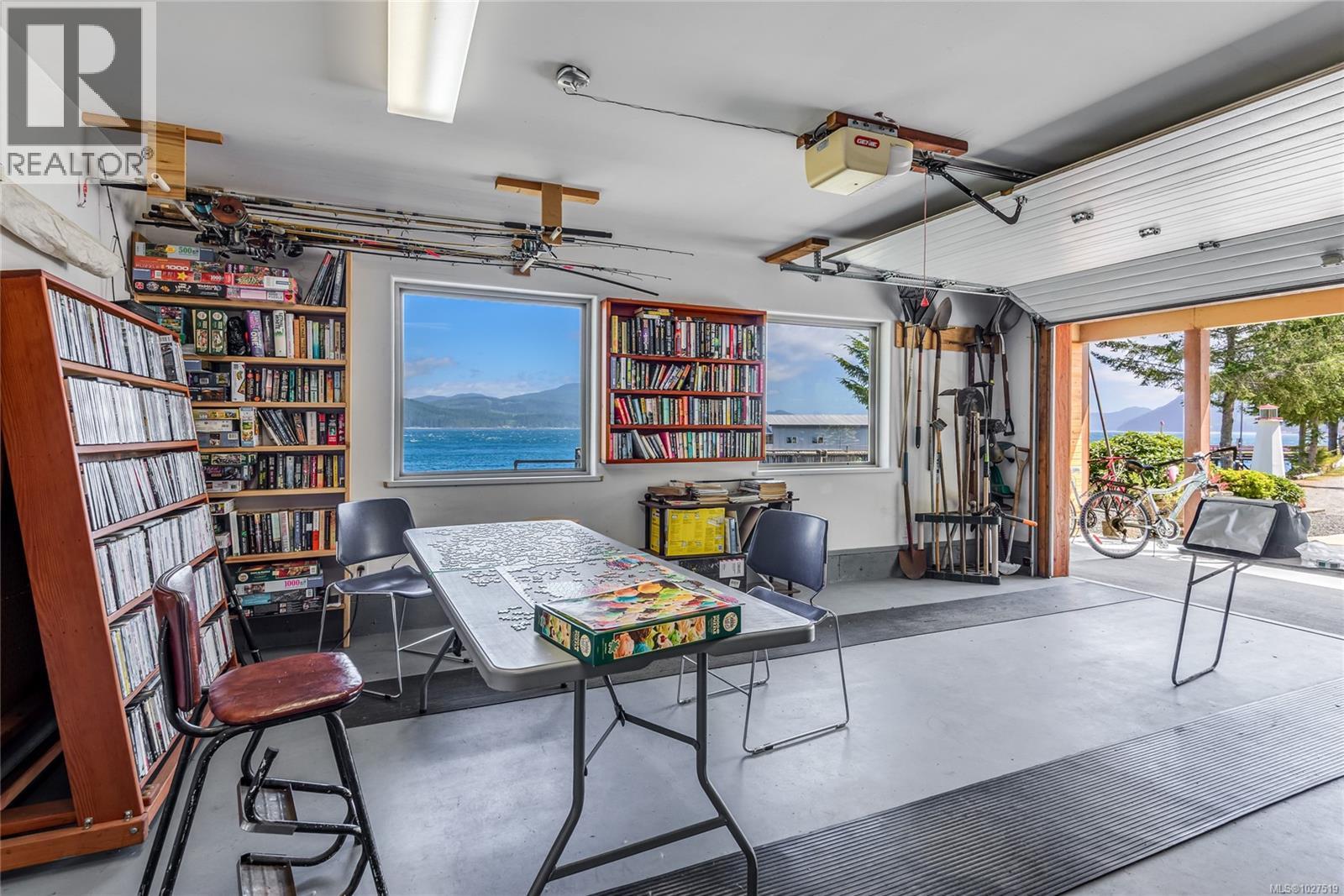 23 Sayward Rd - 50