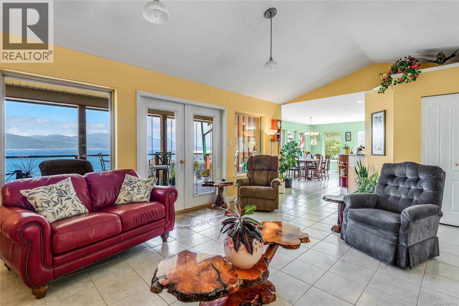 23 Sayward Rd - 6