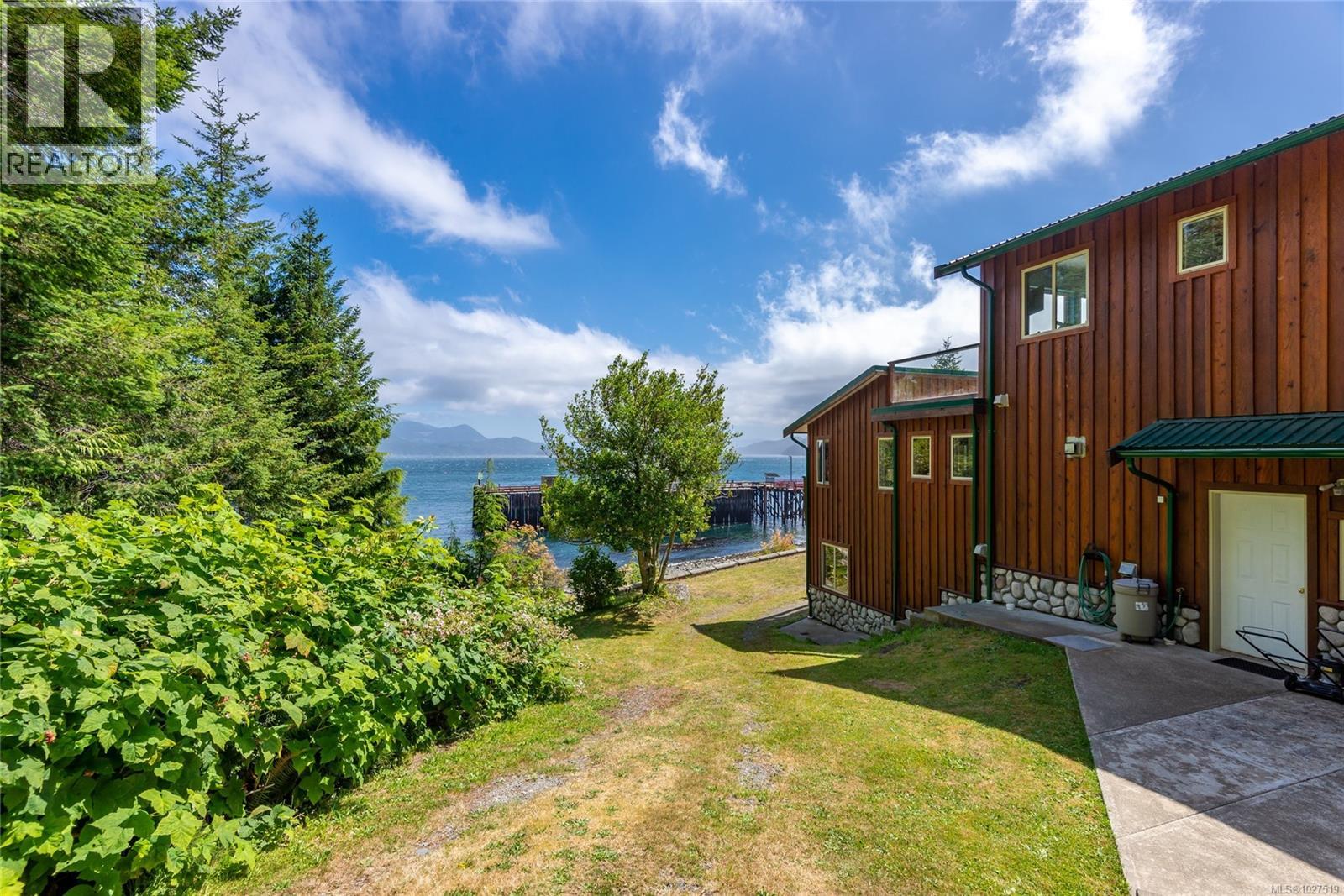 23 Sayward Rd - 60